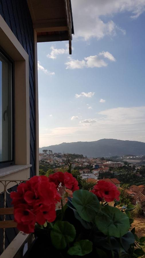 Casa Da Zefinha, Em Cinfaes, No Douro *